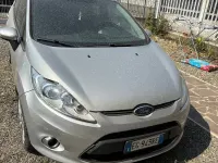 Usata Ford Fiesta 70 CV (51 kW) 2011 Giallo Berlina