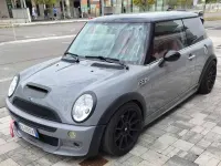 Usata Mini Cooper S 185 CV (136 kW) 2003 Grigio Utilitaria