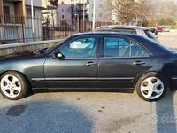 Usata Mercedes E270 170 CV (125 kW) 2002 Berlina