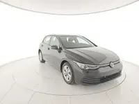 Usata VW Golf VIII Life 116 CV (85 kW) 2024 Grigio Utilitaria