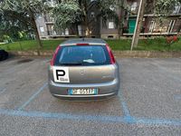 Usata Fiat Grande Punto 90 CV (66 kW) 2007 Grigio Utilitaria