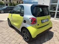 Usata Smart ForTwo Coupé 41 kW (56 CV) 2021 Verde Utilitaria