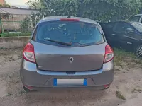 Usata Renault Clio III Dynamique 75 CV (55 kW) 2009 Grigio Berlina