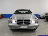 Usata Mercedes E280 204 CV (150 kW) 1998 Argento Berlina