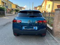 Usata Citroën C4 Shine 102 CV (75 kW) 2018 Verde SUV