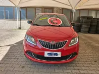 Usata Lancia Ypsilon Silver 69 CV (50 kW) 2022 Pastello  rosso Utilitaria