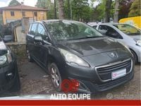 Usata Peugeot 5008 Business-Line 120 CV (88 kW) 2016 Grigio Monovolume