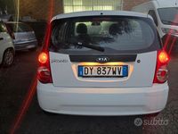 Usata Kia Picanto 60 CV (44 kW) 2009 Bianco Utilitaria