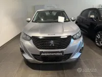 Usata Peugeot 2008 Active 101 CV (74 kW) 2021 Grigio SUV