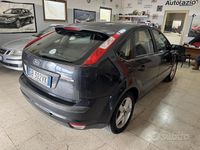 Usata Ford Focus 90 CV (66 kW) 2007 Grigio Berlina