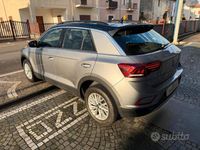 Usata VW T-Roc 116 CV (85 kW) 2023 Grigio SUV