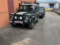 Usata Land Rover Defender 68 CV (50 kW) 2000 Verde SUV