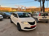 Usata Lancia Ypsilon 84 CV (61 kW) 2020 Bianco Utilitaria