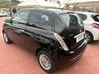 Usata Lancia Ypsilon 75 CV (55 kW) 2008 Nero Utilitaria