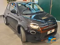 Używany Fiat 500e Action 42 kW (58 KM) 2022 Czarny Sedan/Limuzyna