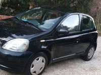Usata Toyota Yaris 68 CV (50 kW) 2001 Nero Utilitaria