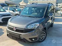 Usata Fiat Doblò Trekking 120 CV (88 kW) 2018 Grigio Monovolume