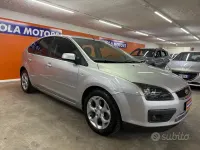 Usata Ford Focus 109 CV (80 kW) 2007 Grigio Berlina