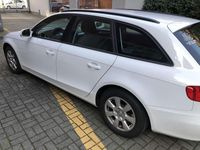 Usado Audi A4 Ambiente 120 CV (88 kW) 2010 Blanco Familiar