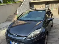 Usata Ford Fiesta 68 CV (50 kW) 2010 Blu Berlina