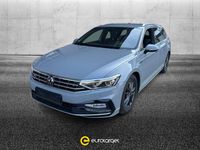Usata VW Passat Executive 200 CV (147 kW) 2023 Grigio pastello Station wagon