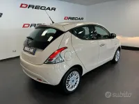 Usata Lancia Ypsilon Gold 69 CV (50 kW) 2016 Beige Utilitaria