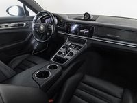 Usata Porsche Panamera Platinum Edition 462 CV (339 kW) 2023 Verde aventurine metallizzato Utilitaria