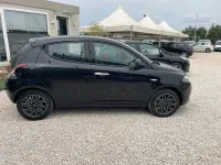 Usata Lancia Ypsilon Gold 69 CV (50 kW) 2018 Nero Utilitaria