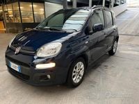 Usata Fiat Panda Lounge 95 CV (69 kW) 2017 Blu Utilitaria