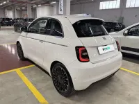 Usata Fiat 500e La Prima 86 kW (118 CV) 2024 Bianco Berlina