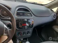 Usata Fiat Punto 65 CV (47 kW) 2010 Grigio Utilitaria