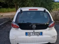 Usata Toyota Aygo 68 CV (50 kW) 2011 Bianco Utilitaria