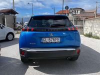 Usata Peugeot 2008 Allure 110 CV (80 kW) 2022 Blu vertigo SUV