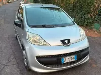 Usata Peugeot 107 68 CV (50 kW) 2007 Grigio Utilitaria