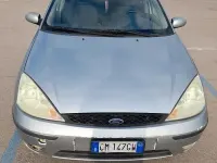 Usata Ford Focus 100 CV (73 kW) 2004 Grigio Berlina