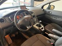 Usata Peugeot 5008 Allure 112 CV (82 kW) 2012 Nero Monovolume