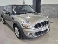 Usata Mini ONE 75 CV (55 kW) 2010 Grigio Utilitaria