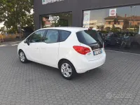 Usata Opel Meriva S 95 CV (69 kW) 2016 Bianco Monovolume