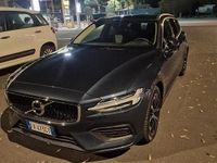 Usata Volvo V60 150 CV (110 kW) 2019 Blu Station wagon