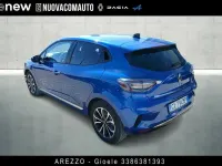 Usata Renault Clio V Techno 142 CV (104 kW) 2025 Blu Berlina