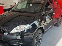 Usata Lancia Ypsilon Gold 69 CV (50 kW) 2023 Nero Utilitaria