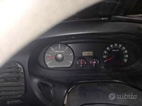 Begagnad Hyundai H-1 140 HK (102 kW) 2006 Vit Minibuss