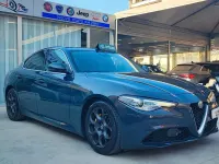 Usata Alfa Romeo Giulia Super 150 CV (110 kW) 2017 Grigio Berlina