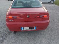 Usata Alfa Romeo 156 140 CV (102 kW) 2004 Rosso Berlina