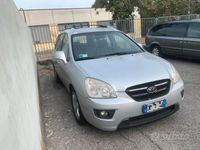 usata Kia Carens anno 2008 modello family 7 posti