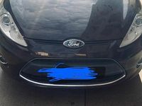Usata Ford Fiesta 96 CV (70 kW) 2010 Rosso Utilitaria
