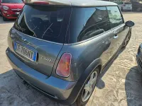 Usata Mini Cooper S 163 CV (119 kW) 2004 Grigio scuro metallizzato Utilitaria