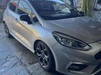 Begagnad Ford Fiesta ST-Line 86 HK (63 kW) 2018 Grå Halvkombi