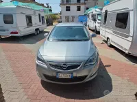 Usata Opel Astra 180 CV (132 kW) 2011 Grigio Berlina
