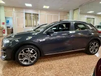 Usata Kia XCeed Style 136 CV (100 kW) 2021 Grigio SUV